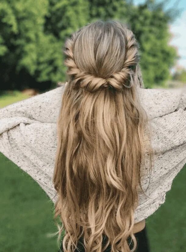 Прически для лета на длинные волосы 33 Best Hairstyles For Women In 2019 Hair styles, Easy hairstyles, Long hair sty