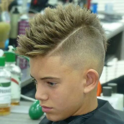 Прически для мальчиков 12 лет Mohawk Fade Haircuts: 25 Fresh Modern Styles For Men Mohawk hairstyles men, Fade