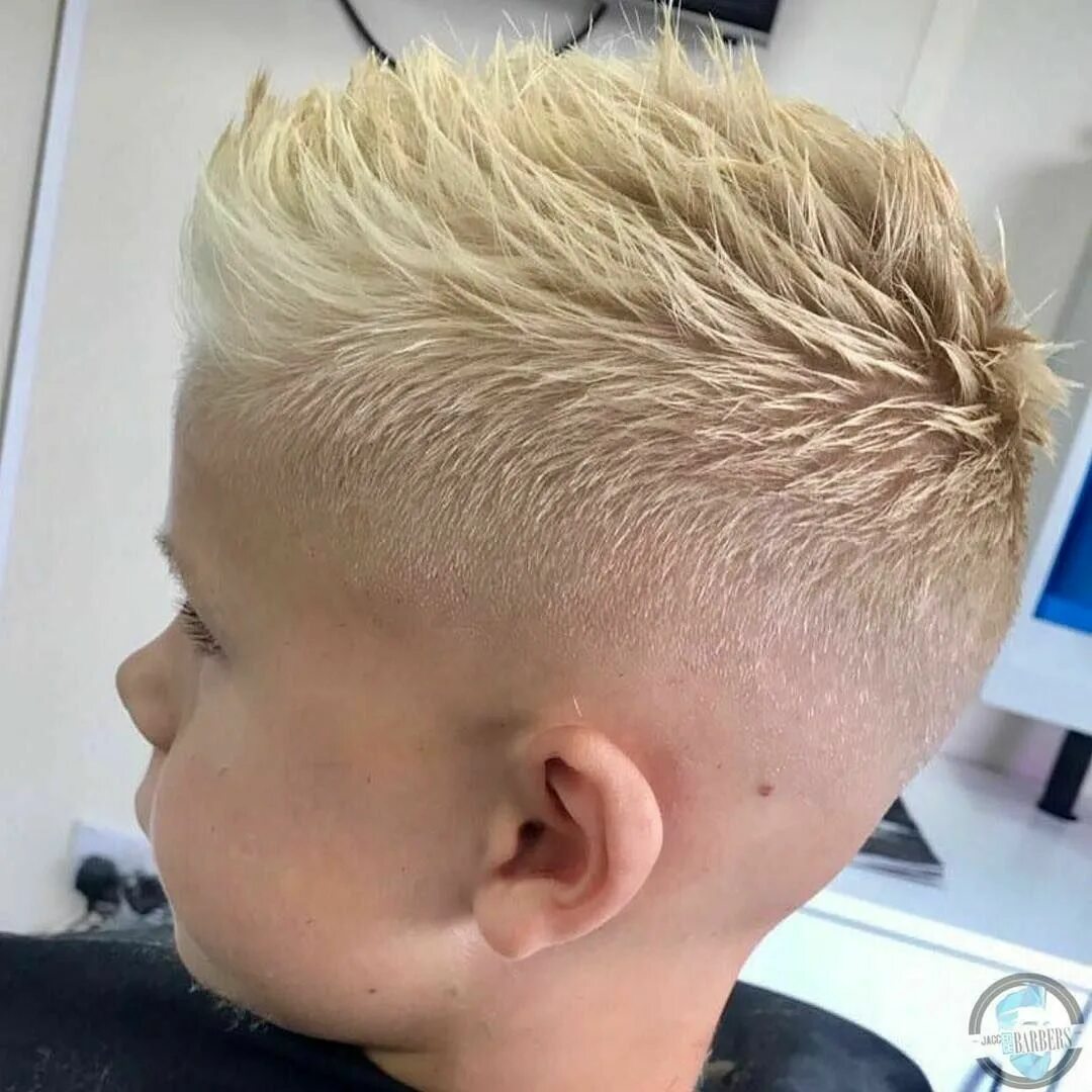 Прически для мальчиков светлые волосы Pin by Patty Rivera on Boy haircuts Kids hair cuts, Boy haircuts short, Fade hai