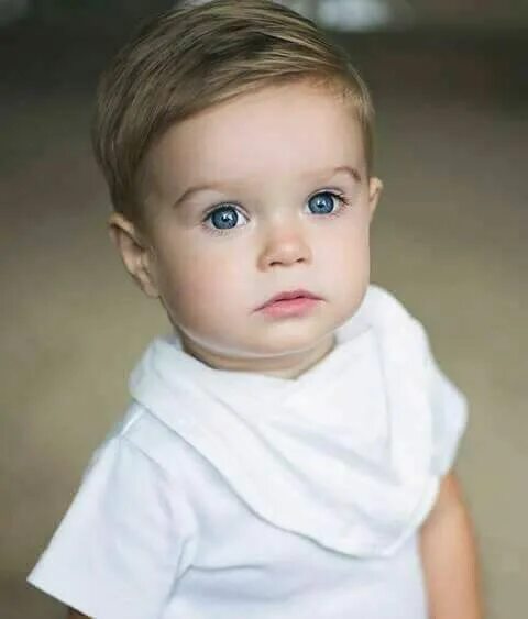 Прически для малышей до года Found on Bing from www.pinterest.com Baby boy hairstyles, Baby boy haircuts, Tod