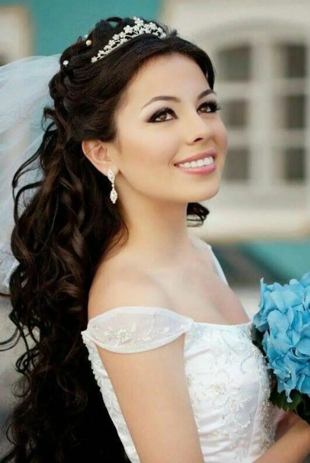 Прически для невесты на длинные волосы фото Les plus belles coiffures de mariage Wedding hair down, Bridal hair updo, Bride 