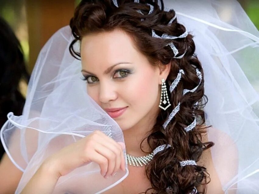 Прически для невесты на длинные волосы фото MODA CAPELLI 2014: ACCONCIATURE DA SPOSA BELLISSIME, CON TUTORIAL PASSO PER PASS