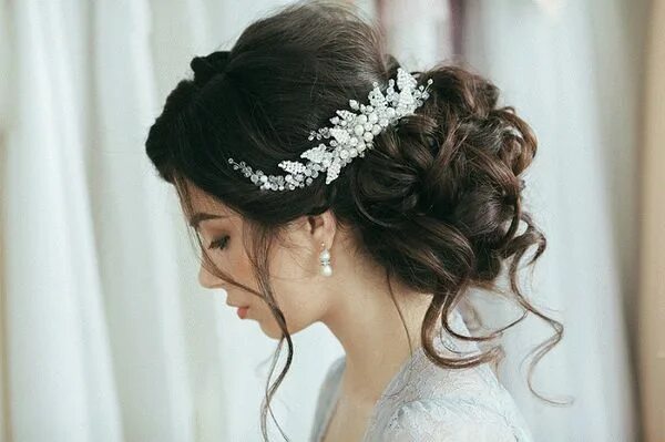 Прически для невесты на средние волосы фото ideas handmade wedding hat Gold hair accessories wedding, Hair jewelry wedding, 