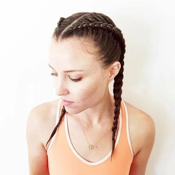 Прически для спорта на длинные Cómo hacer para que las "trenzas de boxeadora" te queden perfectas Boxer braids,