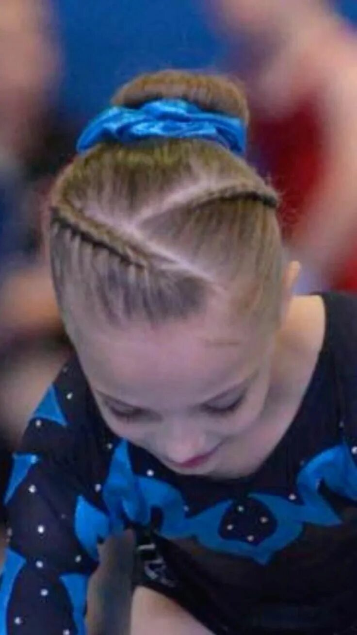 Прически для спортивной гимнастики для девочек Gimnasia in 2022 Gymnastics hair, Gymnastics meet hair, Competition hair