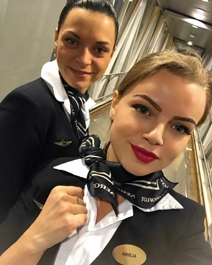 Прически для стюардесс на средние волосы Pin on стюардессыair hostess