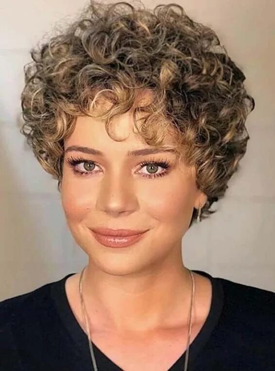 Прически для женщин с химической завивкой Coolest Ideas Of Short Curls for Women 2018 Cabelo curto encaracolado, Penteado 