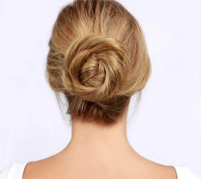 Прически для женщин с кулей 7 Easy Updos to Rock This Winter Hair bun tutorial, Easy bun hairstyles, Easy ha