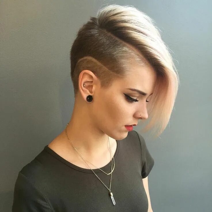 Прически для женщин с выбритыми висками Pin on Shaved hair designs Half shaved hair, Short shaved hairstyles, Side hairc