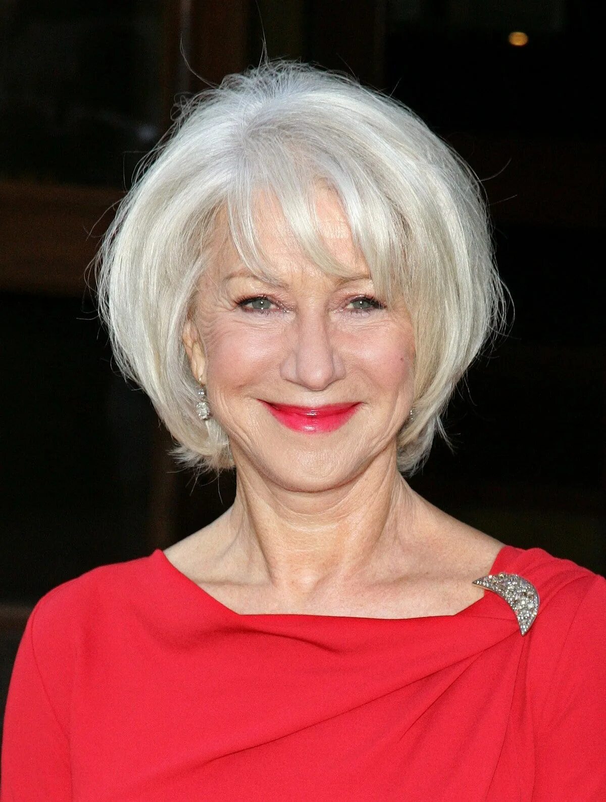 Прически для женщины 60 плюс Helen Mirren’s Best Beauty Looks of All Time Older women hairstyles, Short hair 