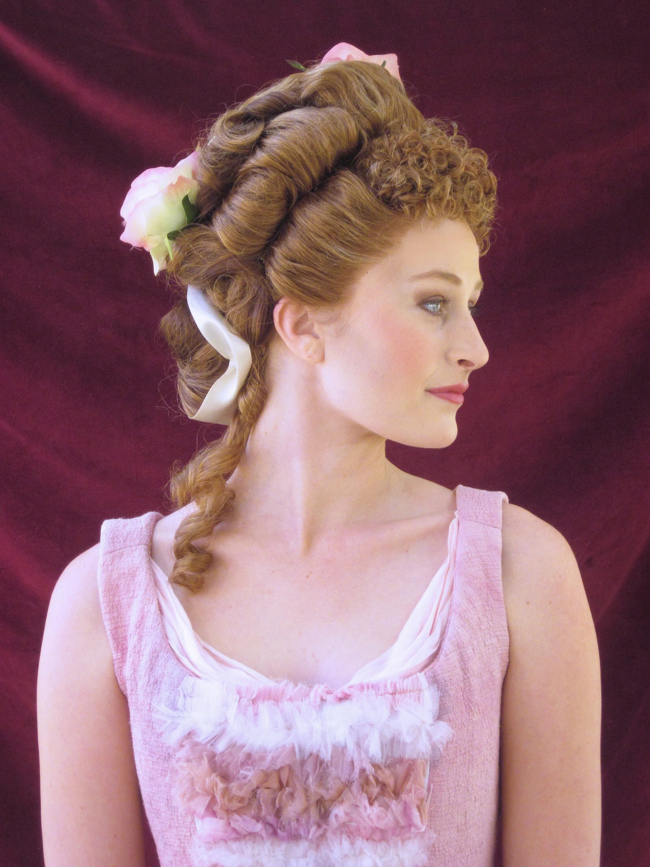 Прически эпох Historical hairstyles, Famous hairstyles, Medium hair styles