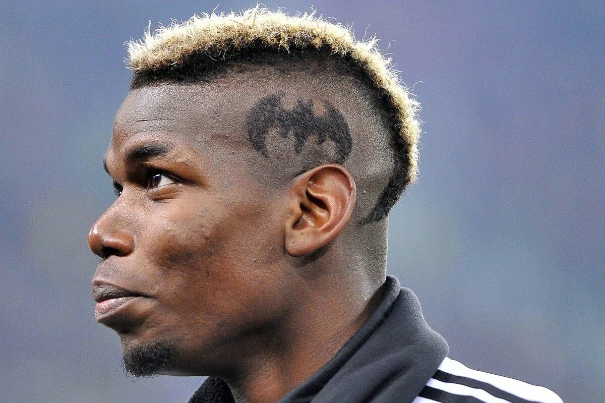 Прически футболистов 2024 Pogba, che capelli per Juve-Bayern: un look...da Batman!