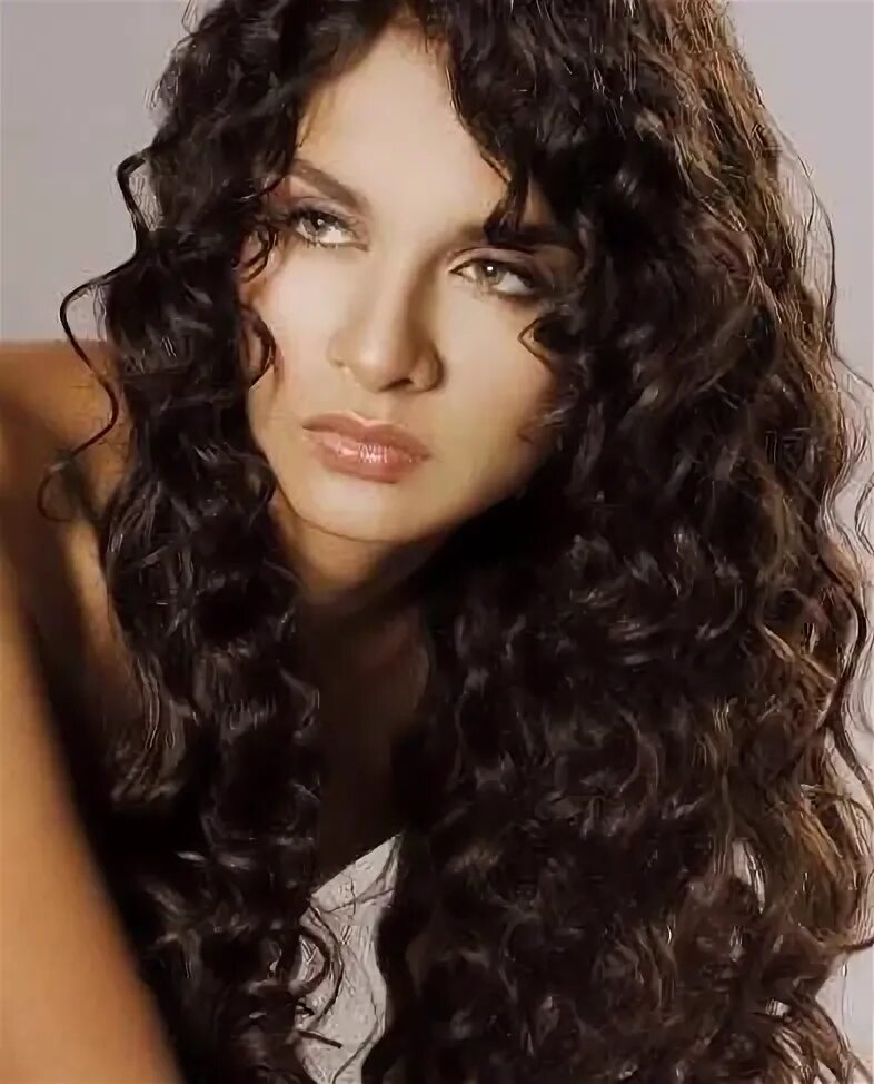 Прически химия на длинные волосы natural-curly-hair-styles-02.jpg 393 × 487 pixels Curly hair styles naturally, C