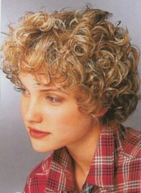 Прически химия на короткие волосы фото curly-short-hairstyles-2014-591 Short curly hairstyles for women, Short curly ha