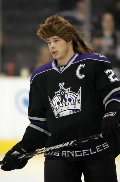 Прически хоккеистов длинные LA Kings on X Hockey hair, Sports photography, Los angeles kings