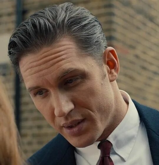 Прически из фильмов мужские Tom Hardy as Reggie Kray in "Legend" Tom hardy haircut, Tom hardy hair, Gentlema