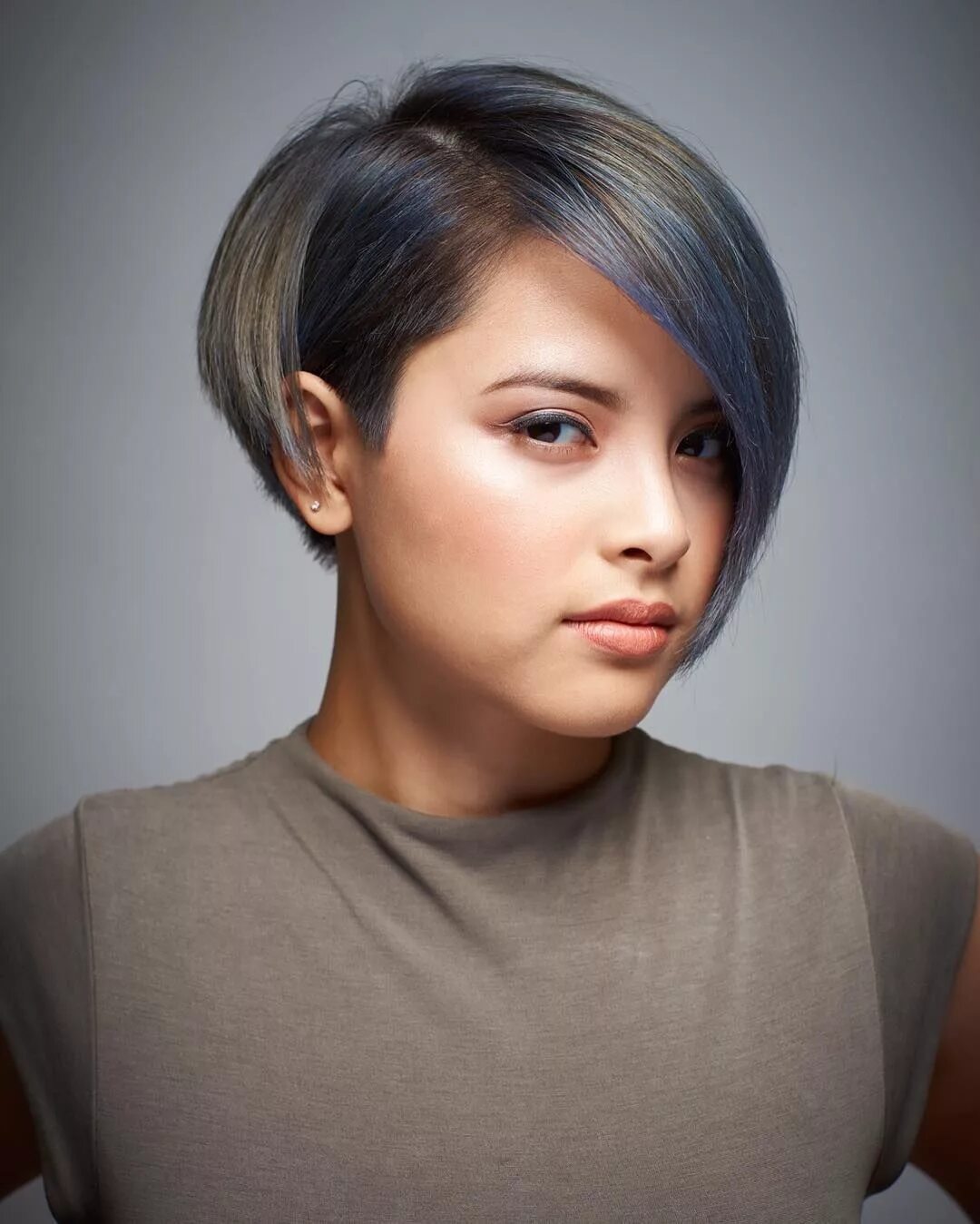 Прически каре асимметрия See this Instagram photo by @russellmayes * 88 likes Short hair styles for round