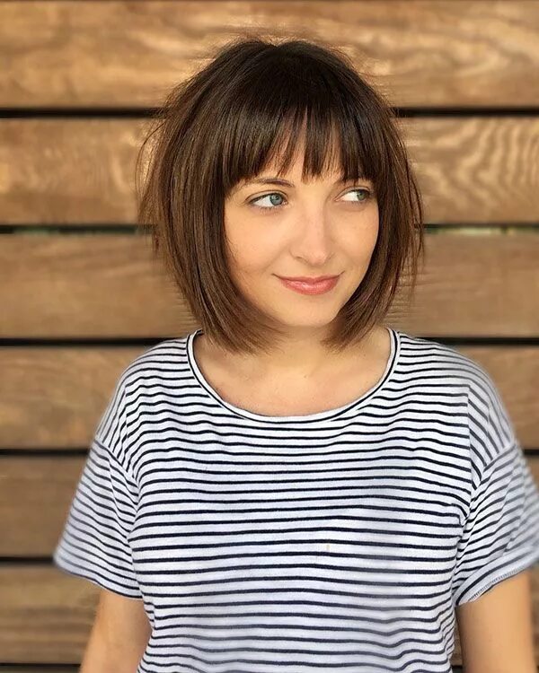 Прически каре челка рваная 43 Best Short Hairstyles with Bangs in 2019 in 2024 Short layered bob haircuts, 