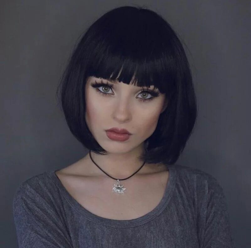 Прически каре черные волосы Black bob with fringe-very nice . Short hair styles, Short hair with bangs, Bob 