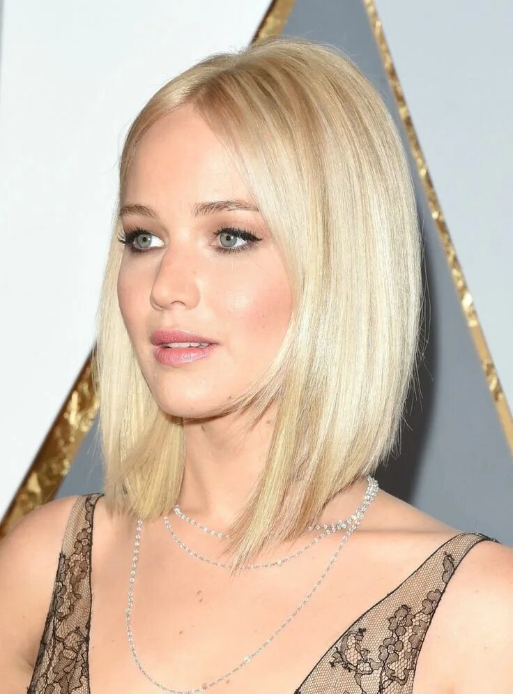 Прически каре фото тонкие волосы I loved Jennifer Lawrence's hair at the Oscars! Thin hair cuts, Hairstyles for t