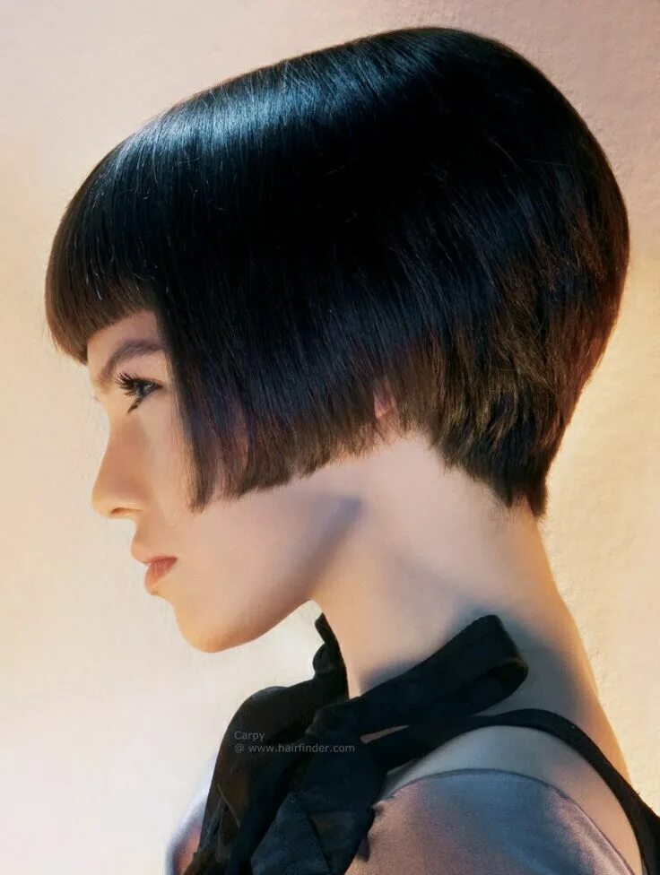 Прически каре на ножке фото с челкой Pin on Haircuts Short bob hairstyles, Straight hairstyles, Short hair styles