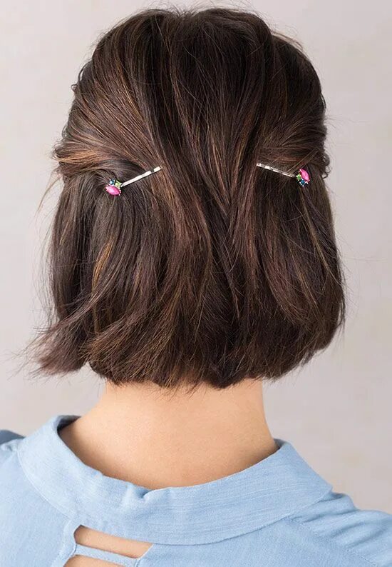 Прически каре с заколками Accent your short bob hairstyle with our Jazmin bobbie pins. Superhold last all 