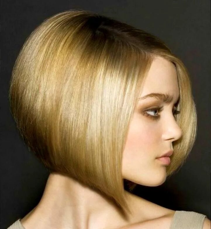 Прически каре волосы фото Модная стрижка каре боб на средние волосы (50 фото) Angled bob hairstyles, Short