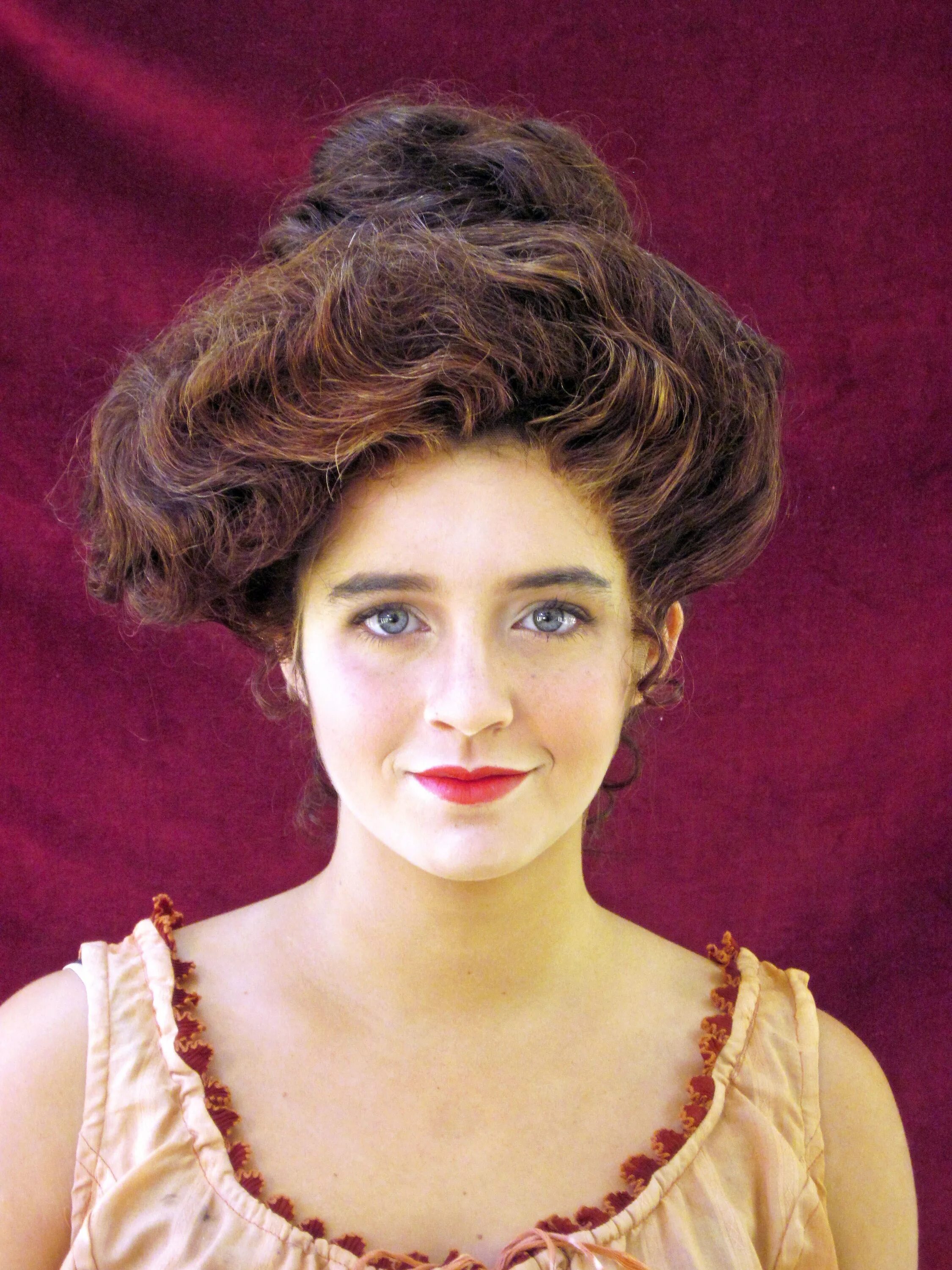 Прически конца Maur–Gibson Girl Victorian hairstyles, Edwardian hairstyles, Victorian era hairs