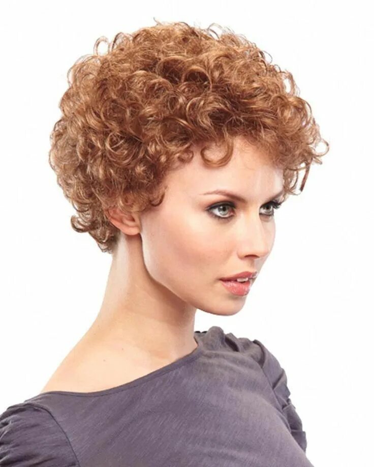 Прически короткие завивка This short curly style turns heads like a corkscrew with its delicate effusi. Sh