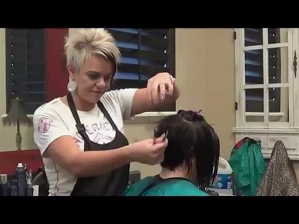 Прически коротких волос видео Short Hair Style Short bob haircut #hairstyleinfographic Short Hair Style Short 