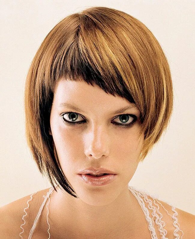 Прически косая челка фото Asymmetrical Bob with Uneven Bangs Asymmetrical haircut, Bob hairstyles, Short h