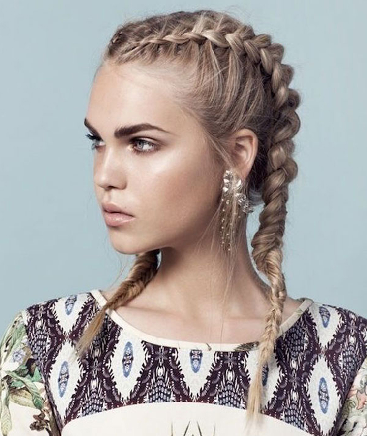 Прически косички на длинные волосы девушкам Double French braids. Hair styles, Long hair styles, French plait hairstyles