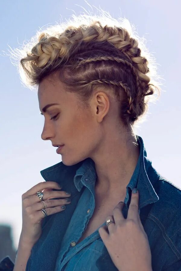 Прически косы короткие волосы Rebel Without a Cause - Zanita Braided mohawk hairstyles, Mohawk hairstyles, Lon