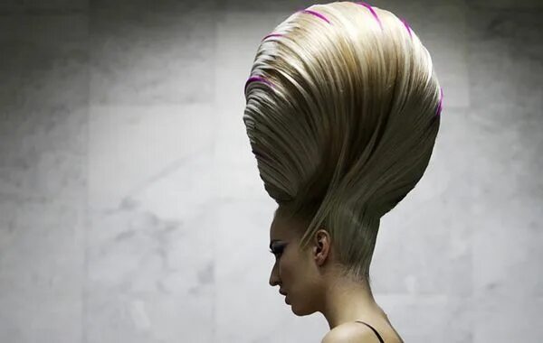 Прически мира фото 9 Crazy Styles From The Alternative Hair Show Alternative hair, Hair shows, High