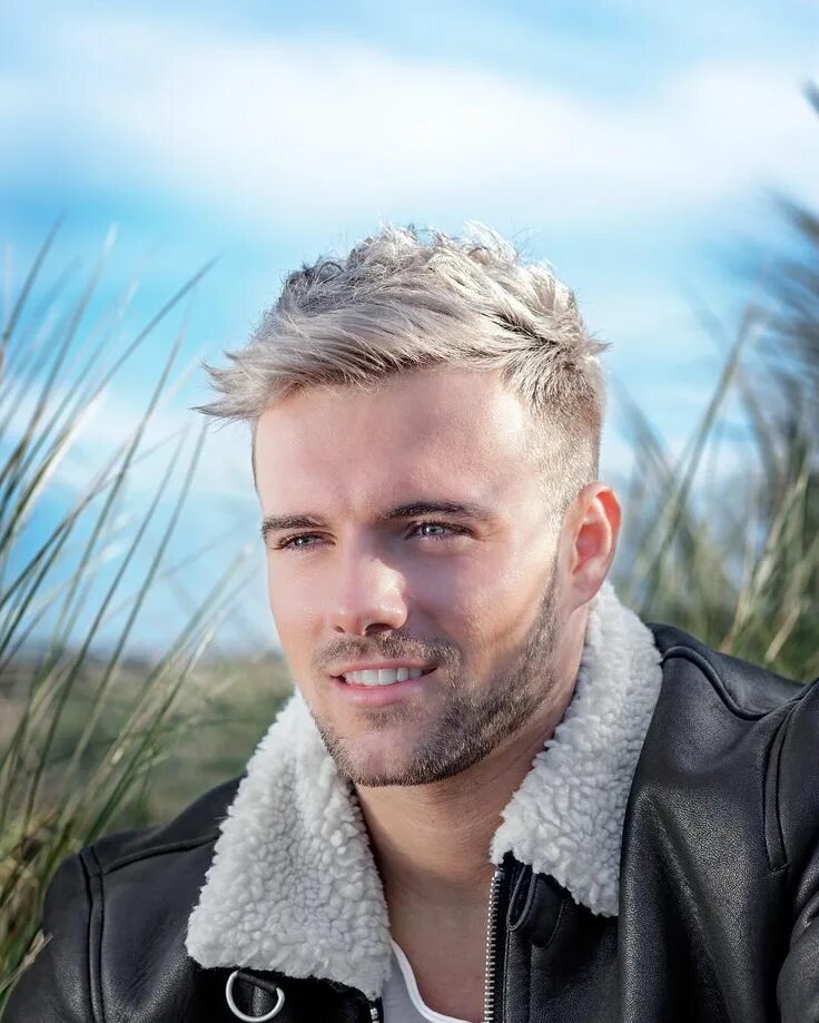 Прически мужские 2024 для светлых волос 50 Popular Short Haircuts For Men in 2024 Mens haircuts short, Men blonde hair, 