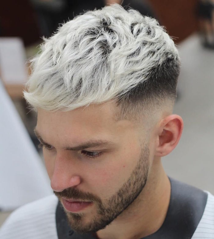 Прически мужские короткие светлые волосы Teinture cheveux homme blond polaire blanc gris coupe courte dégradé progressif 