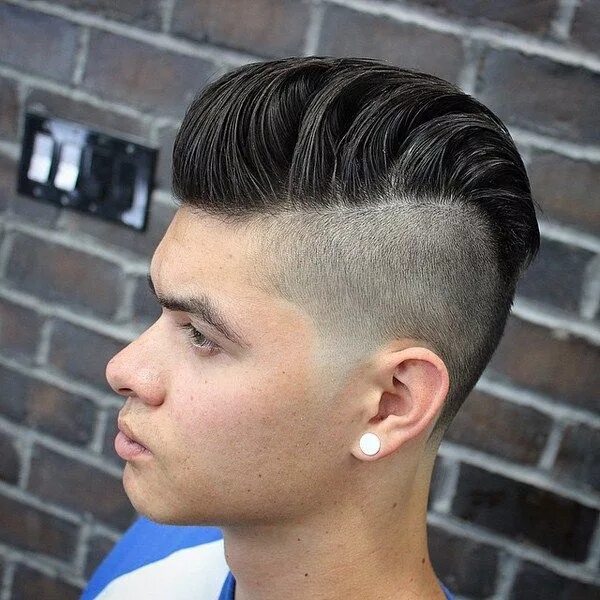 Прически мужские модные подростков Best Haircut 2018 Boy #hairstyleblog Mens hairstyles, Undercut hairstyles, Young