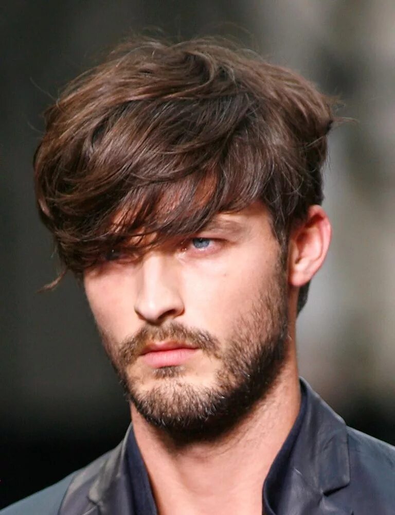 Прически мужские средние длины модные Picture Gallery of Medium Length Men's Hairstyles Long hair styles men, Mens hai