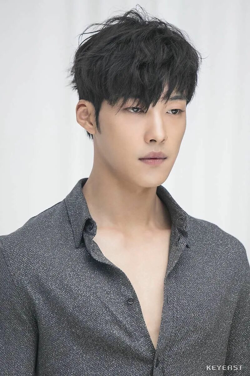 Прически мужские средние корейские Pin by Cathie Souza on Beautiful People Woo do-hwan, Asian men hairstyle, Mens h