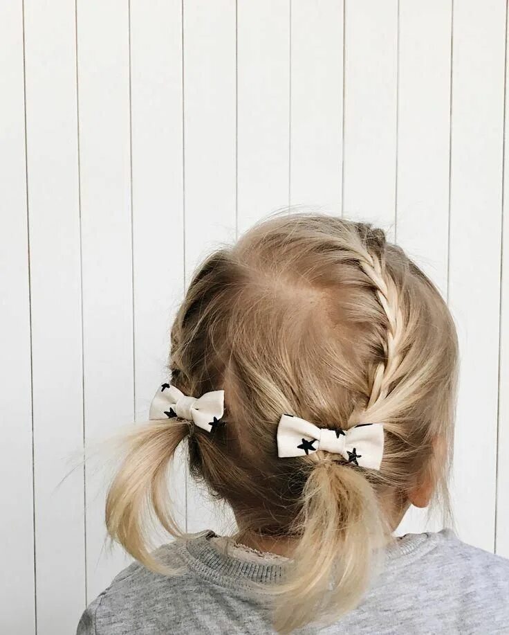 Прически на 1 сентября короткий волос Toddler hair styles. Little braids. Mini bows from Billy Bibs. #braidshairstyles