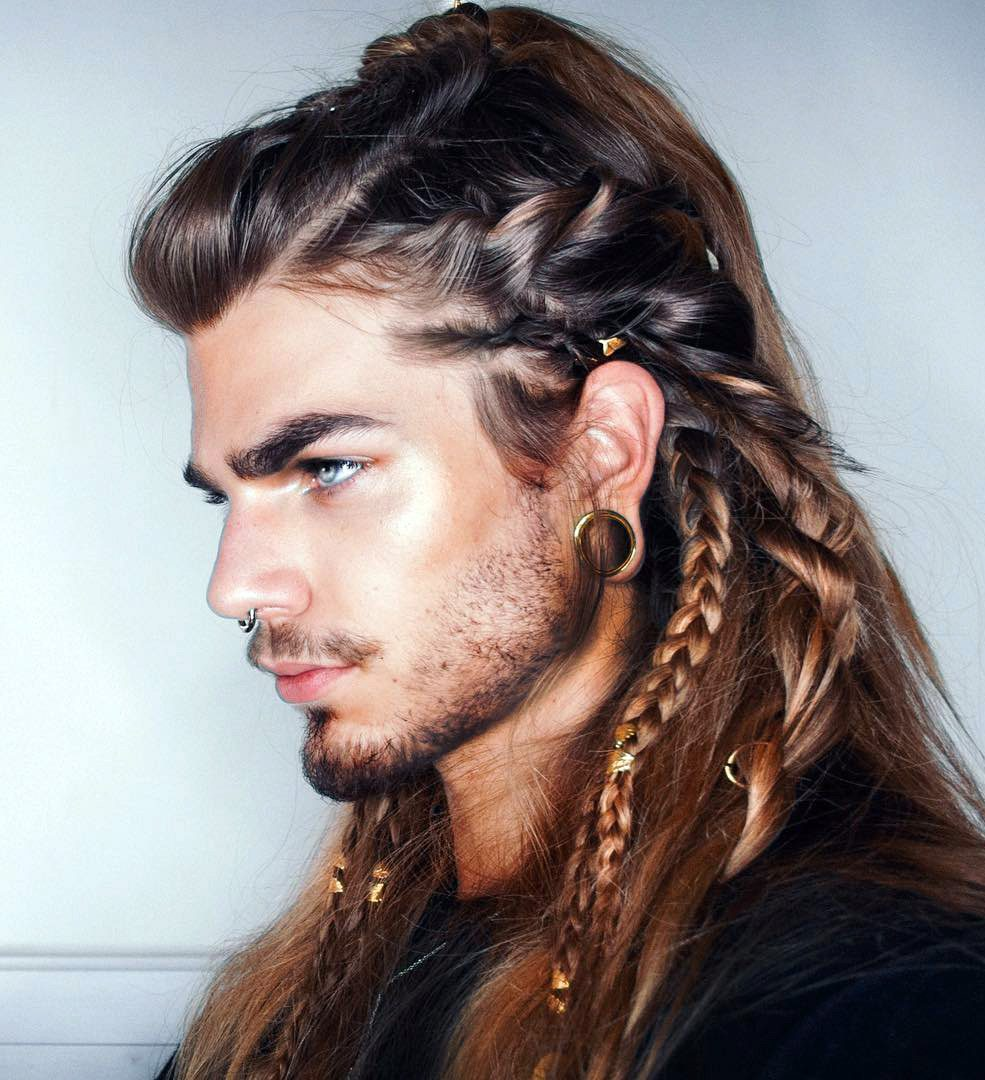 Прически на длинные волосы мужские #ManBraid Alert: An Easy Guide to Braids For Men Long hair styles men, Long hair