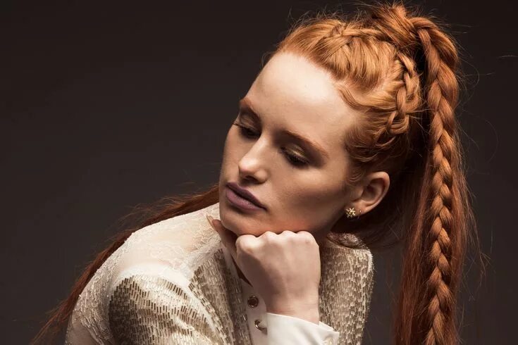 Прически на длинные волосы осень 2024 Billedresultat for madelaine petsch Grunge hair, Hair styles, Long hair styles