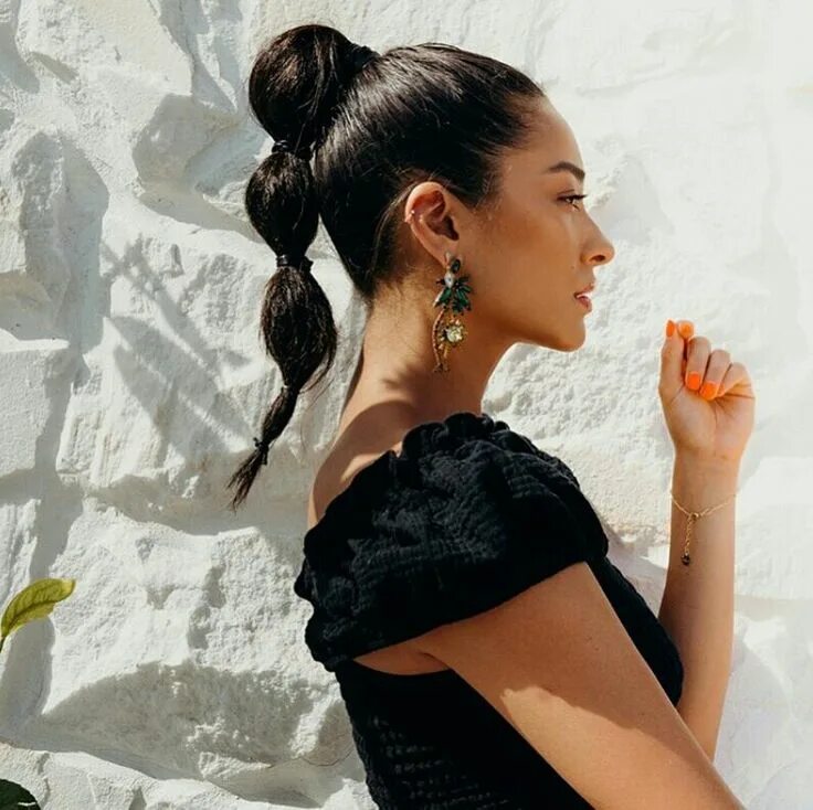 Прически на длинные волосы открытые плечи Pin on #photoshoots #redcarpet Shay Mitchell Ponytail hairstyles easy, Ponytail 