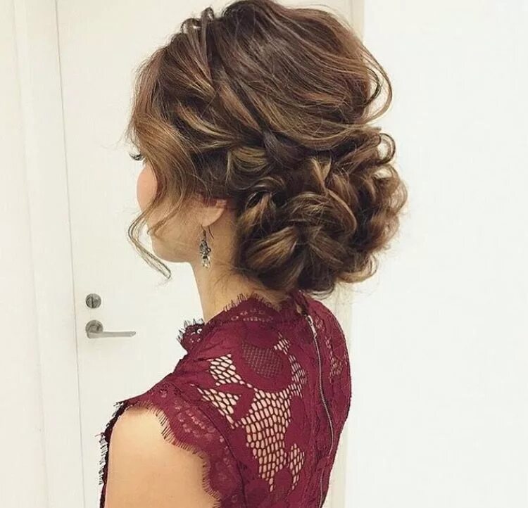 Прически на длинные волосы под платье Wedding bride bridal hair updo curls hairdo hair pinned bridesmaids Hair styles,