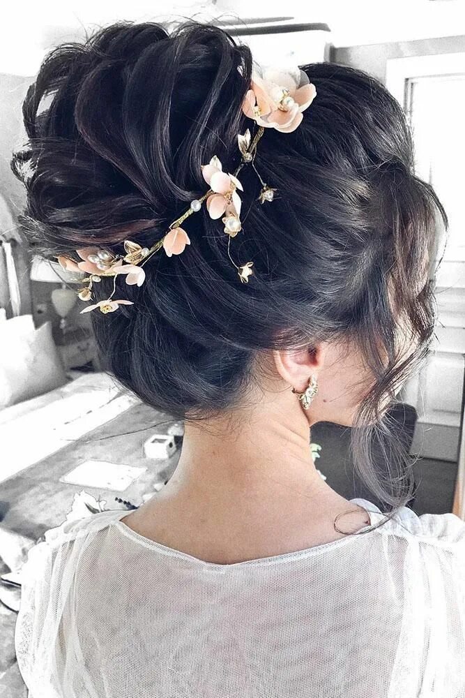 Прически на длинные волосы собраны Wedding Bun Hairstyles: 30+ Best Looks, Expert Tips & FAQs Hairdo wedding, Weddi