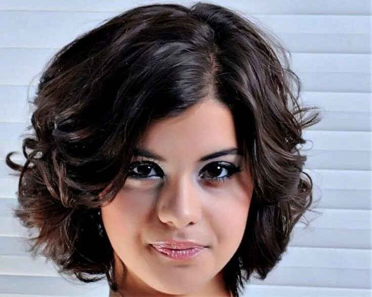 Прически на густые каре hairstyle for thick and frizzy hair - Google Search Frisuren, Kurzhaarfrisuren, 