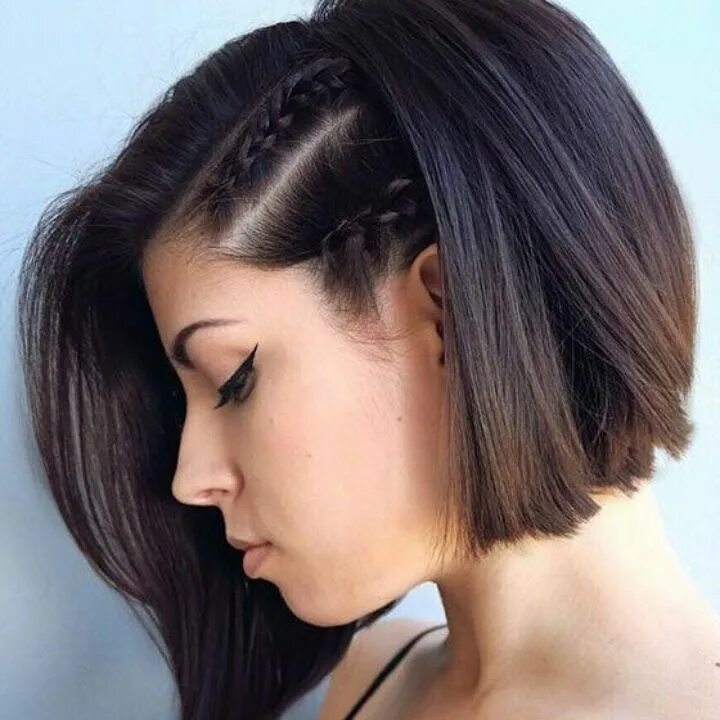 Прически на каре со стразами Pin on Capelli Braids for short hair, Short hair styles, Braided hairstyles