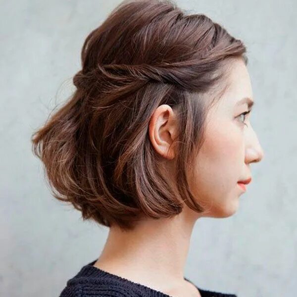 Прически на каре волосы для девушек Hairdo em 1 Minuto " STEAL THE LOOK Cool hairstyles, Braids for short hair, Hair