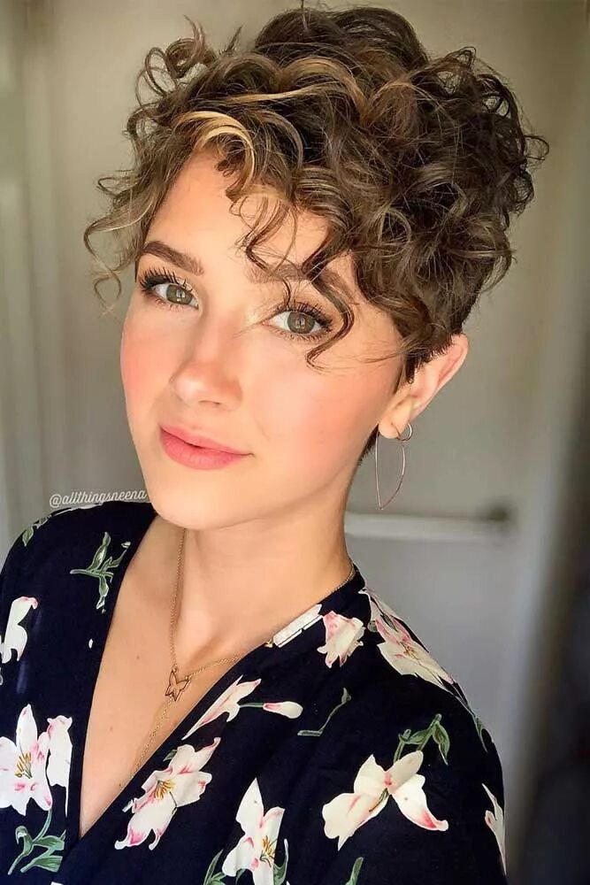 Прически на короткие кудрявые волосы фото 70+ Sassy Short Curly Hairstyles To Wear At Any Age! Short curly hairstyles for 