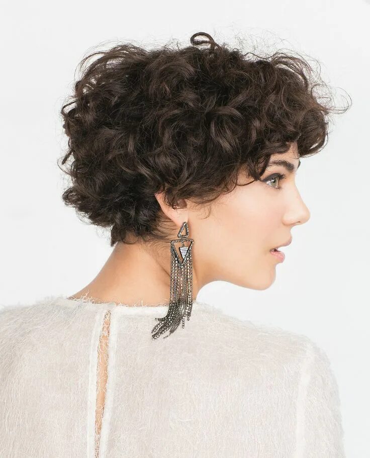 Прически на короткие кудрявые волосы фото FRINGED TOP - View all - Woman - NEW IN Short curly haircuts, Short curly hair, 